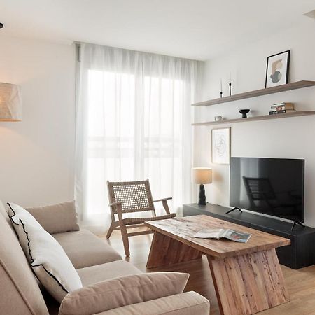 Port Forum Apartments By Olala Homes ซานต์อาเตรียเดเบซอซ ภายนอก รูปภาพ