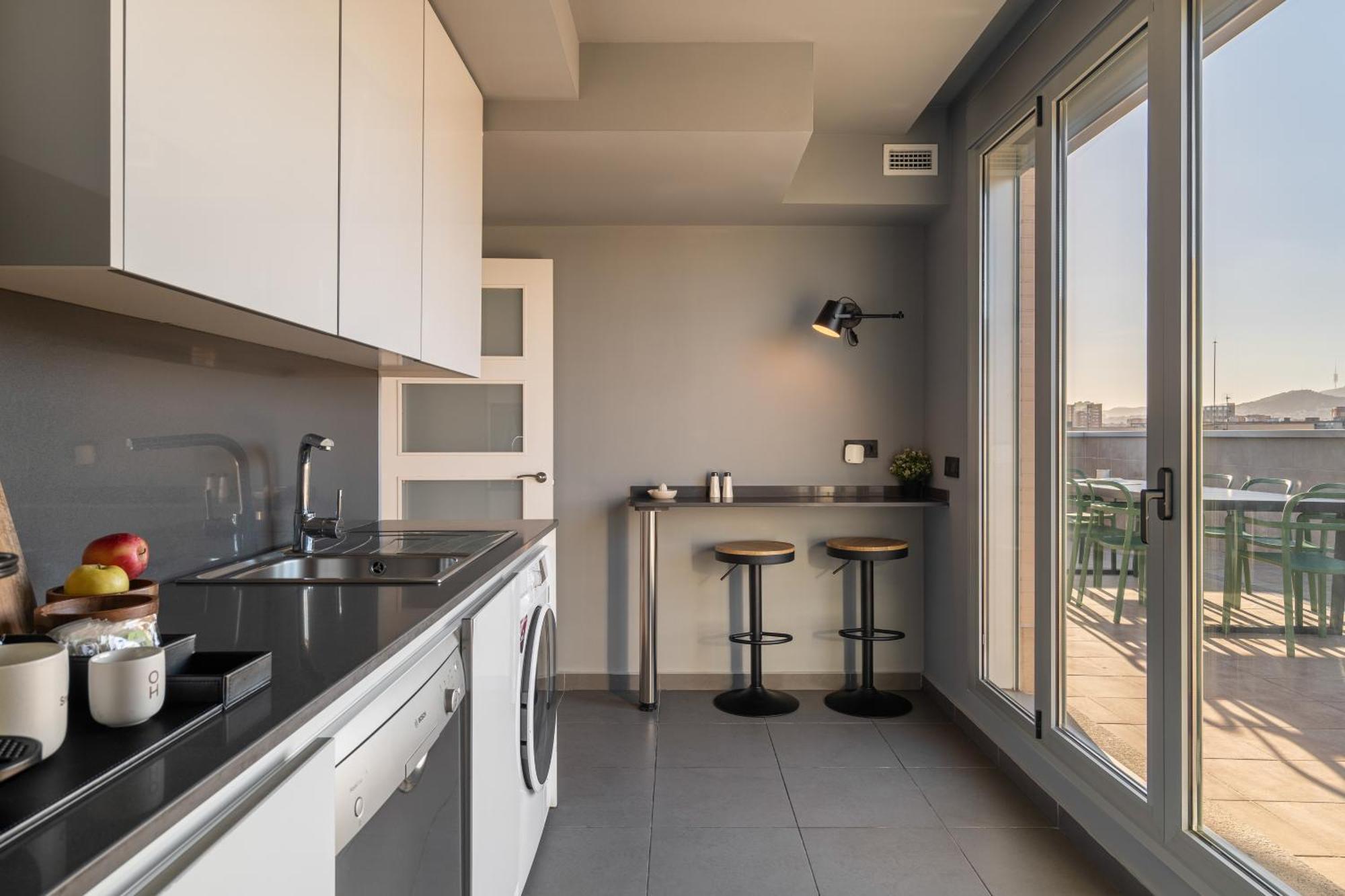 Port Forum Apartments By Olala Homes ซานต์อาเตรียเดเบซอซ ภายนอก รูปภาพ