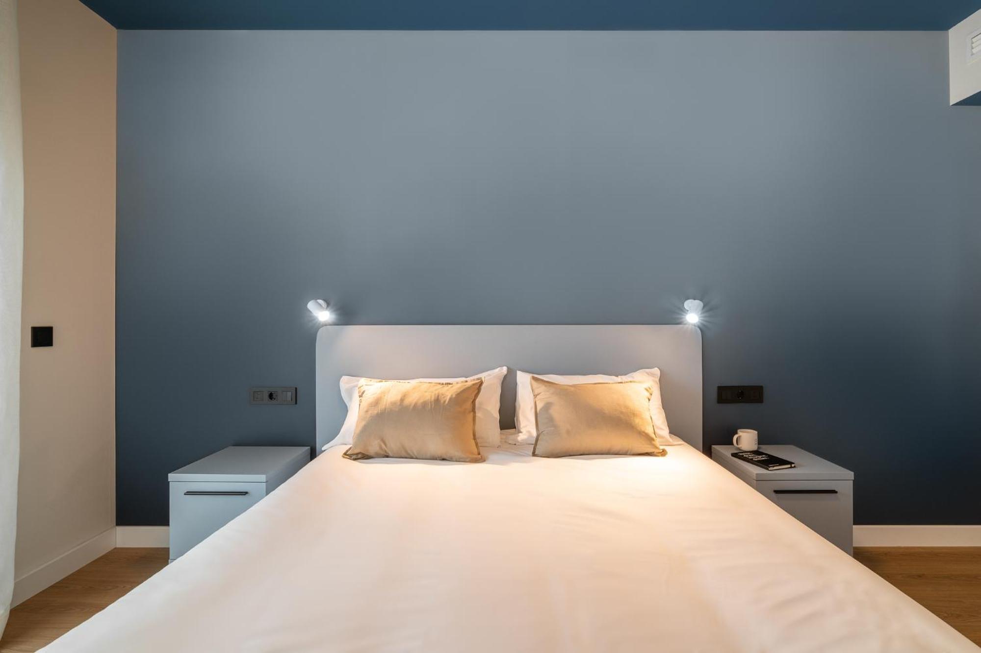Port Forum Apartments By Olala Homes ซานต์อาเตรียเดเบซอซ ภายนอก รูปภาพ