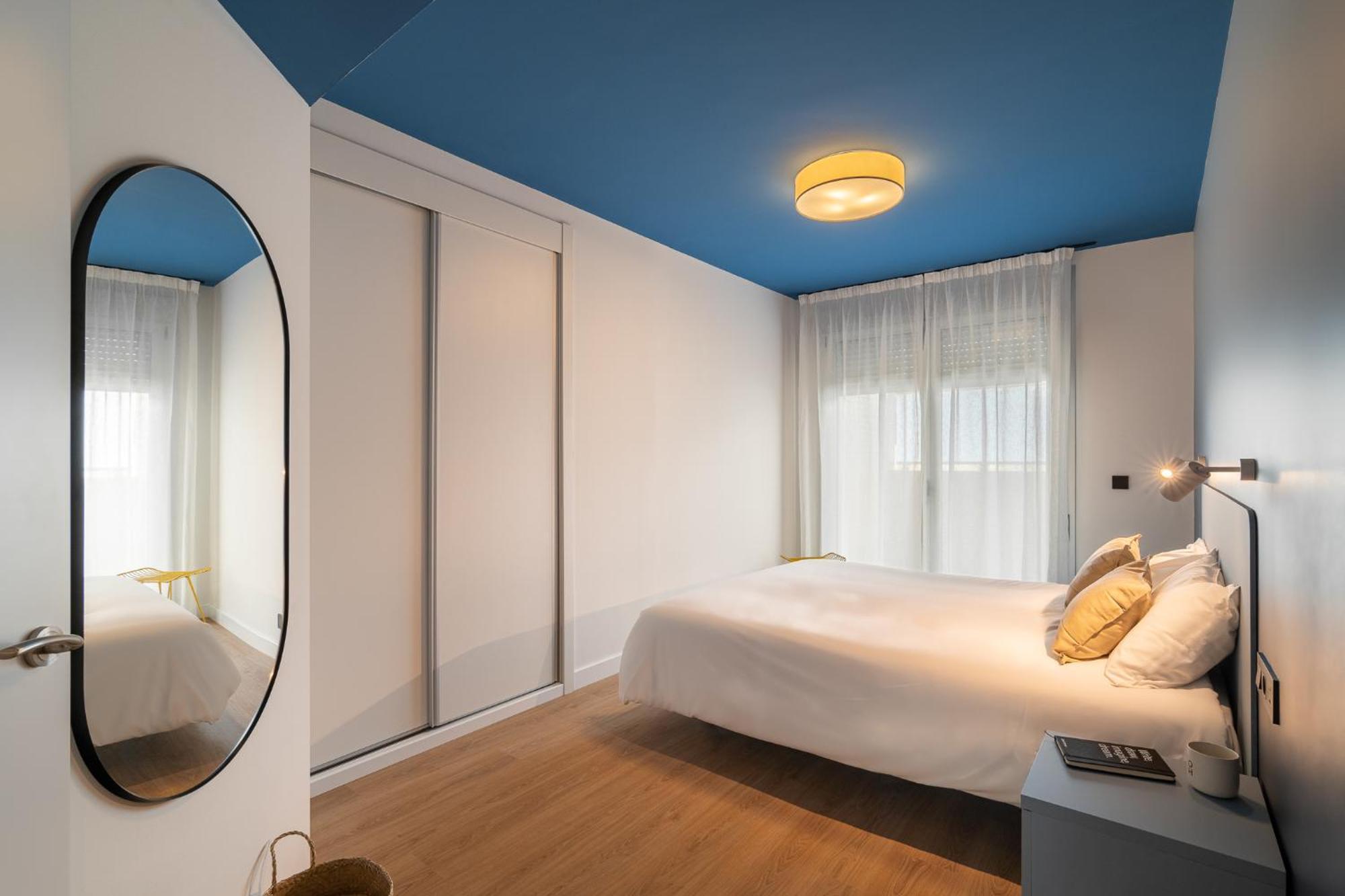 Port Forum Apartments By Olala Homes ซานต์อาเตรียเดเบซอซ ภายนอก รูปภาพ