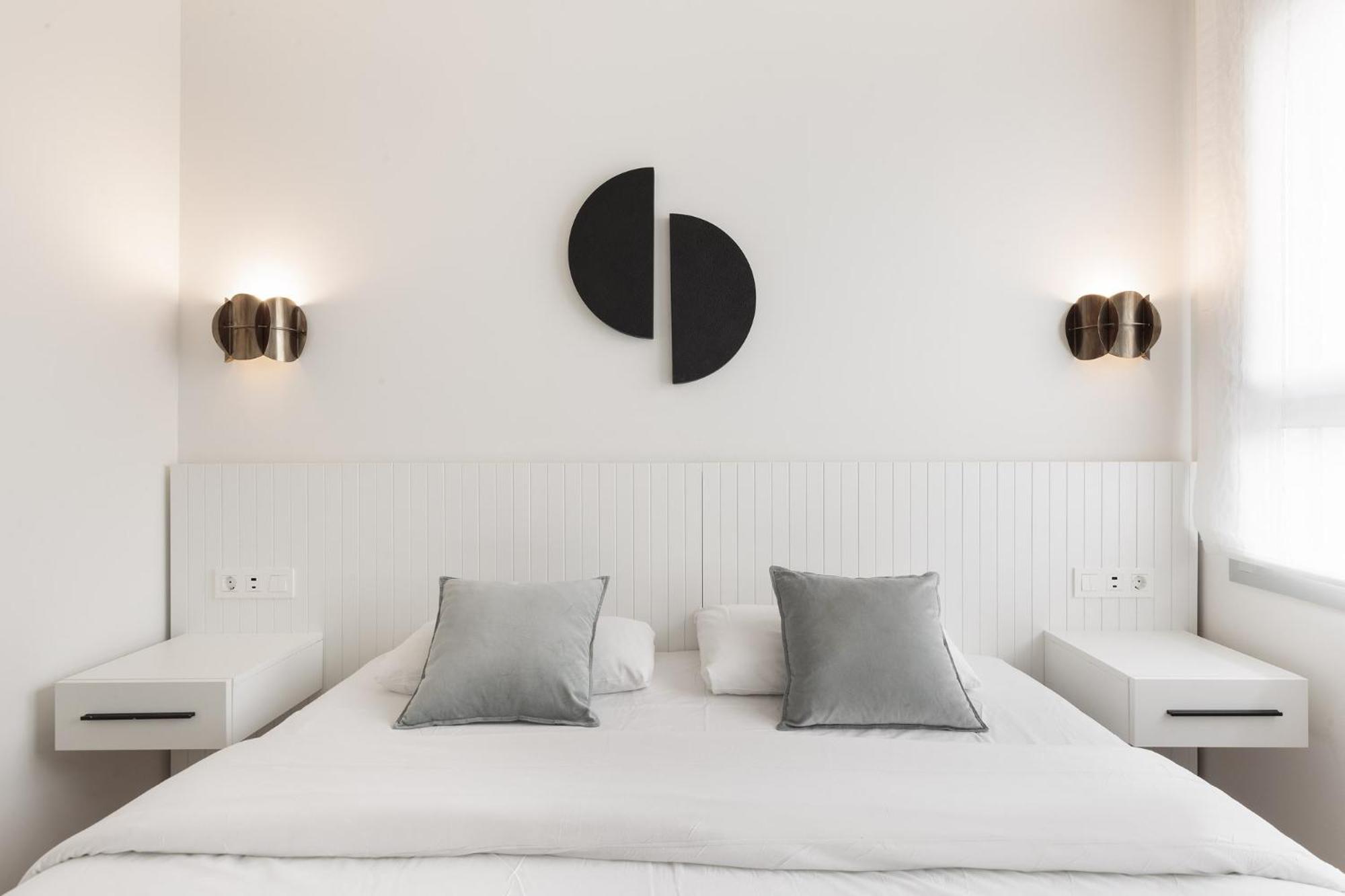 Port Forum Apartments By Olala Homes ซานต์อาเตรียเดเบซอซ ภายนอก รูปภาพ